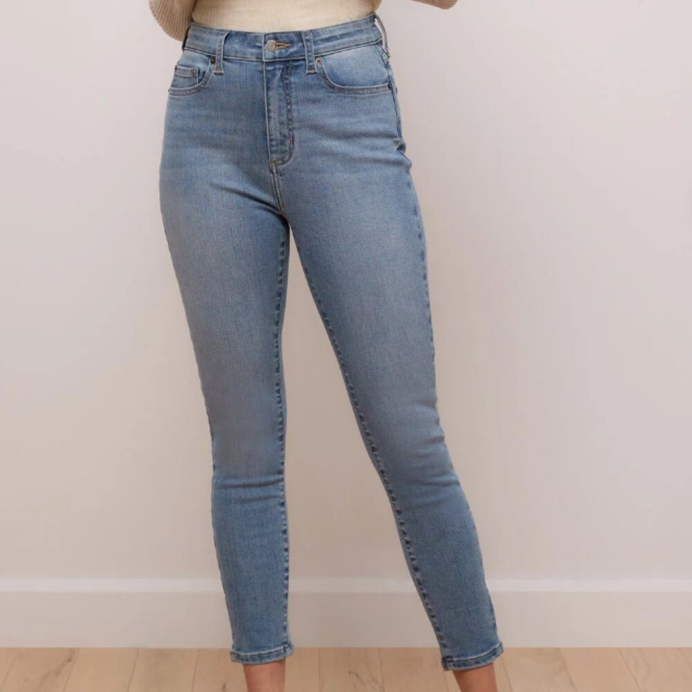 Yoga Jeans - Rachel style in Marlin